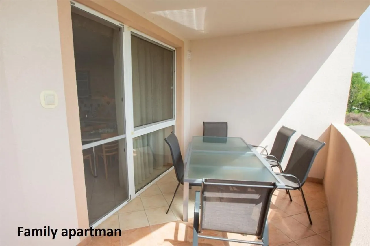 Liza Apartmanok Hajduszoboszlo Aparthotel