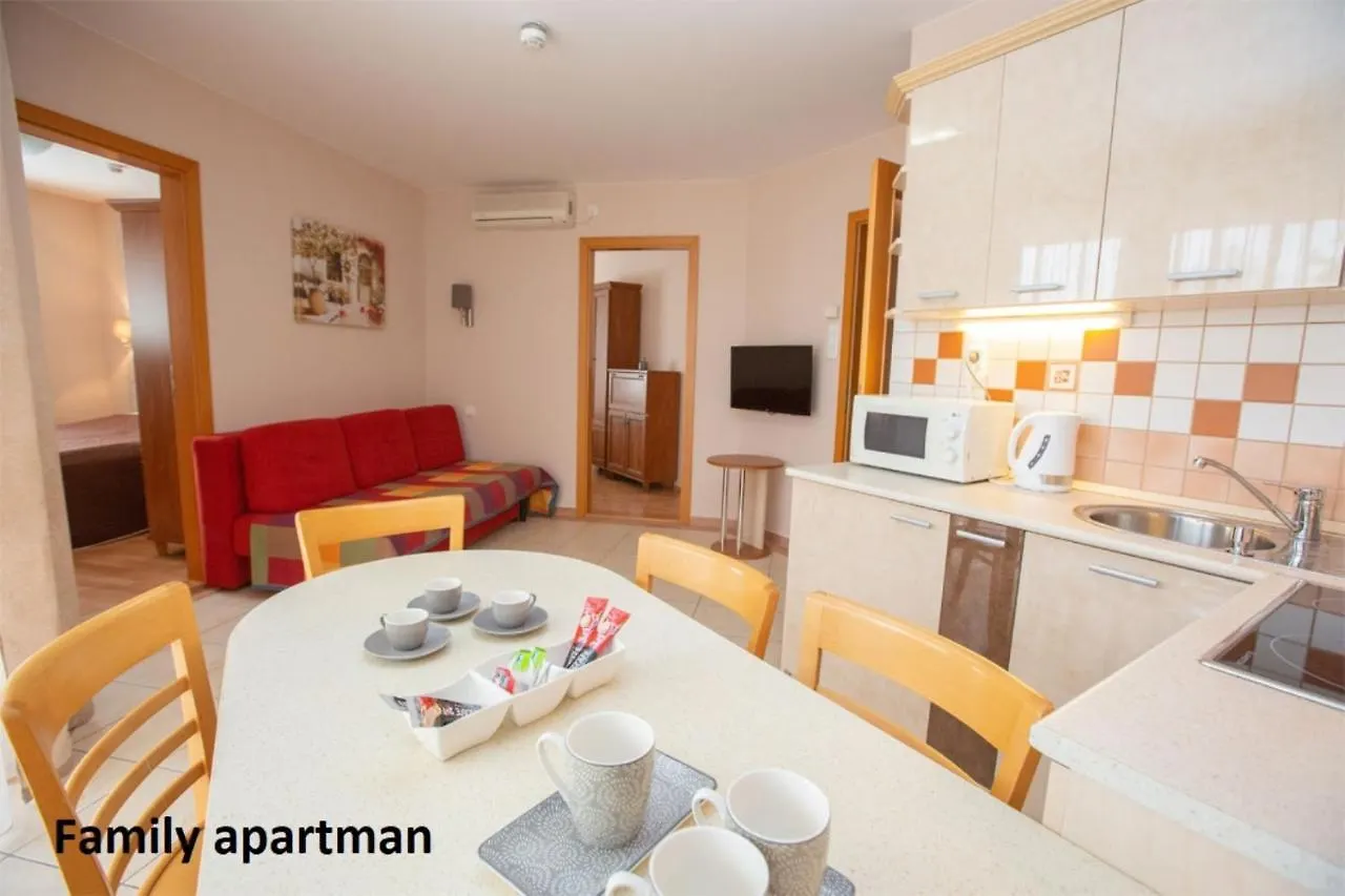 Liza Apartmanok Hajduszoboszlo 0*,