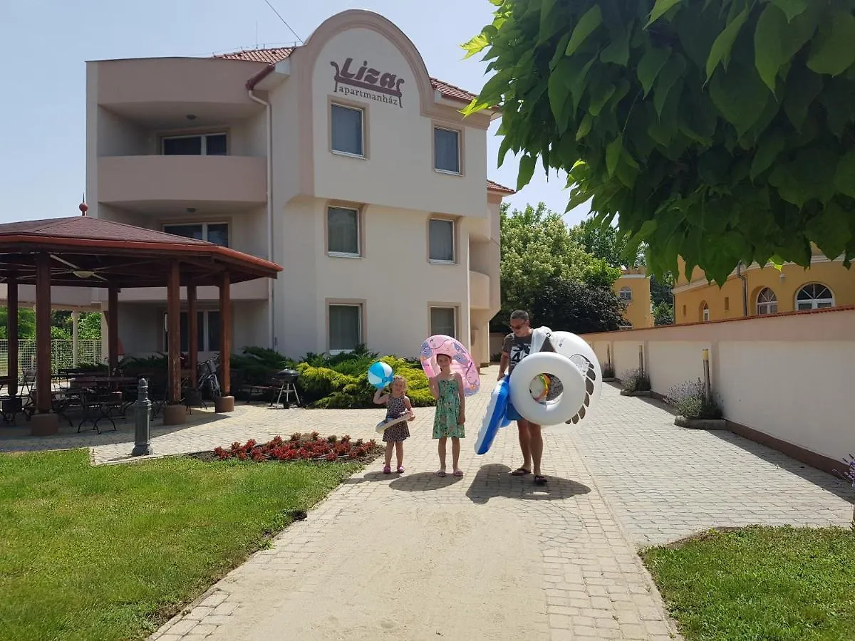 شقة فندقية Hajdúszoboszló Liza Apartmanok